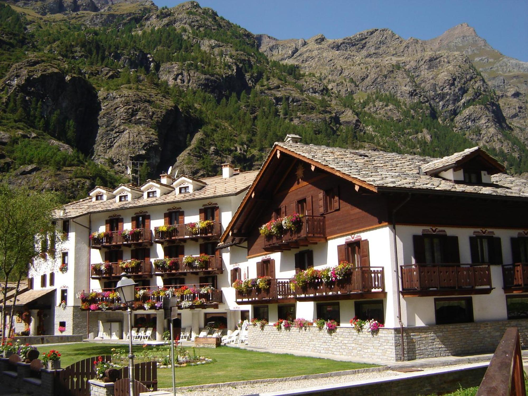 Hotel Jolanda Sport Gressoney-la-Trinité Eksteriør bilde