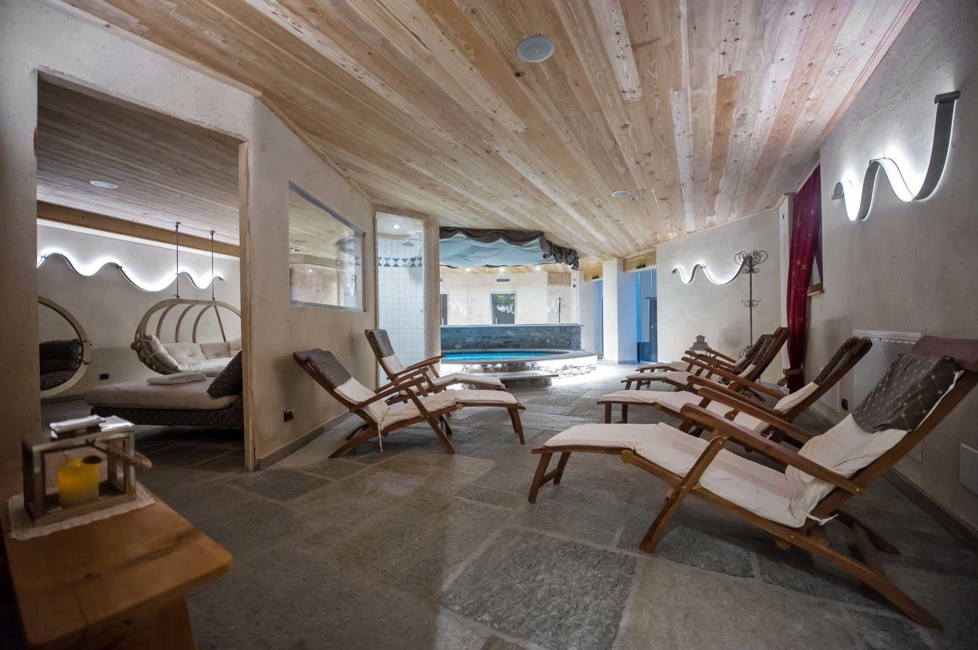 Hotel Jolanda Sport Gressoney-la-Trinité Eksteriør bilde